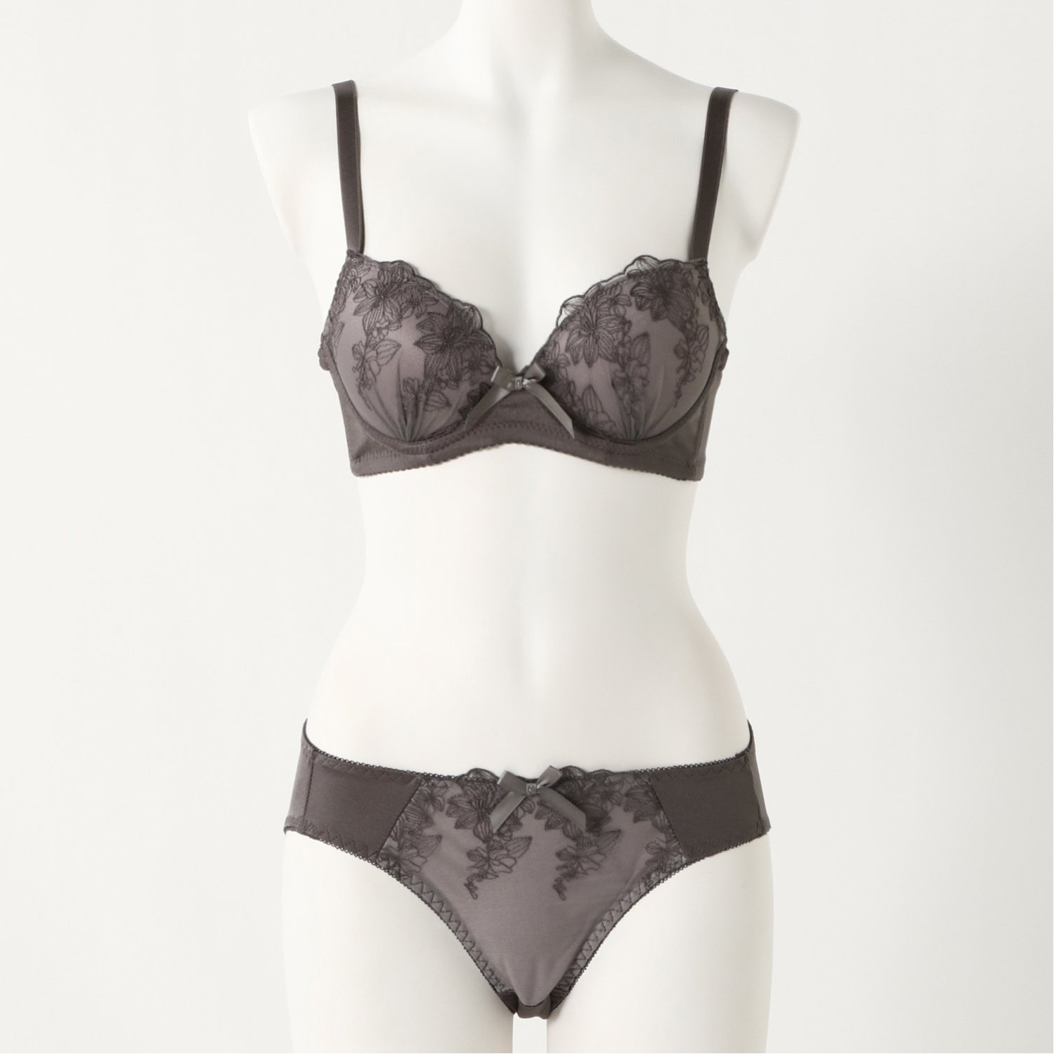 線描花柄レースノンワイヤーブラ ショーツセット m 5l 通販のベルメゾンネット 線描花柄レースノンワイヤーブラ ショーツセット m 5l 通販のベルメゾンネット