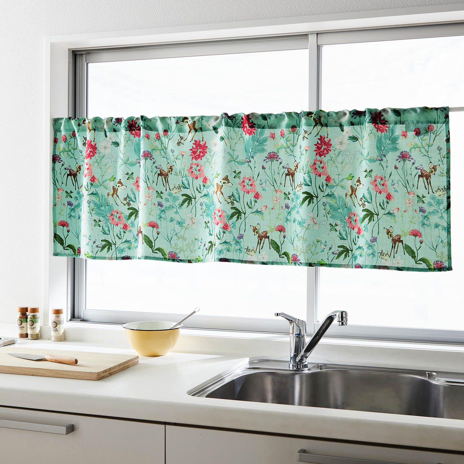 小窓 カフェカーテン 選べるキャラクター ディズニー Disney 通販のベルメゾンネット 小窓 カフェカーテン 選べるキャラクター ディズニー Disney 通販のベルメゾンネット