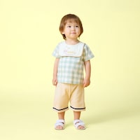 ベージュ／モデル身長82cm・80サイズ着用・体重10.5kg