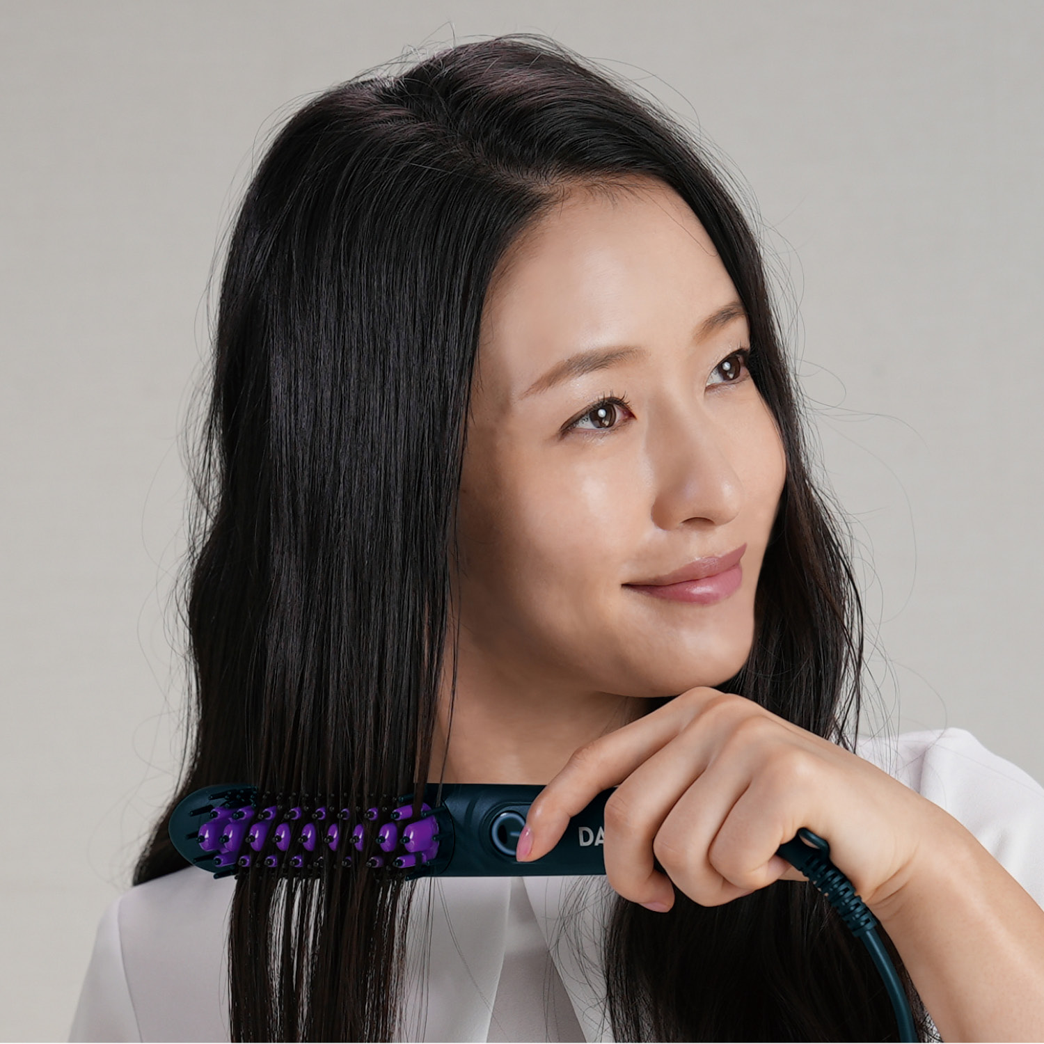 【ダフニ/DAFNI】ストレートヒートアイロンブラシ DAFNI nano (ヘアアイロン) 【ダフニ/DAFNI】ストレートヒートアイロンブラシ DAFNI nano (ヘアアイロン)