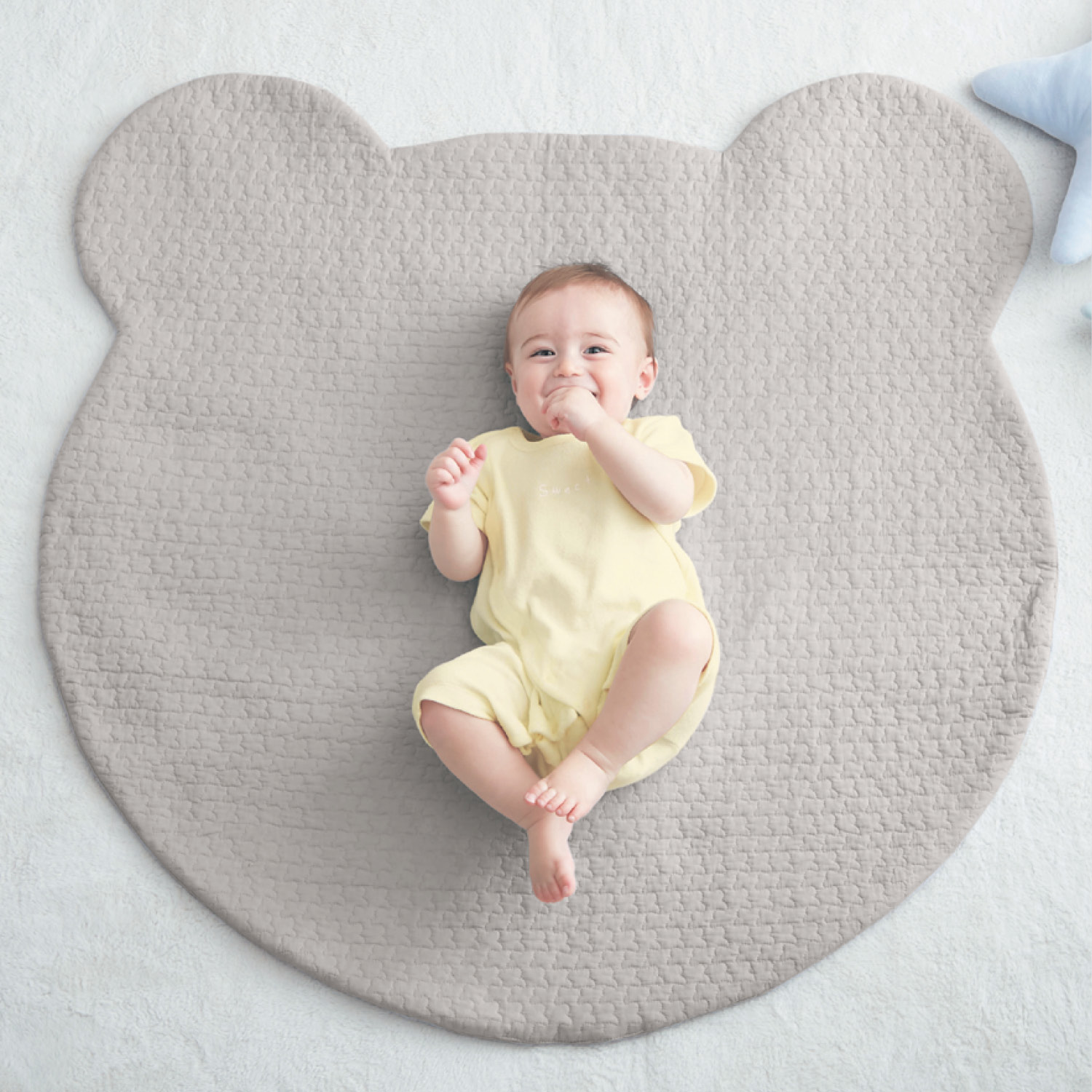 【ベルメゾン】イブル・綿素材を使用したどうぶつ型のキルトマット