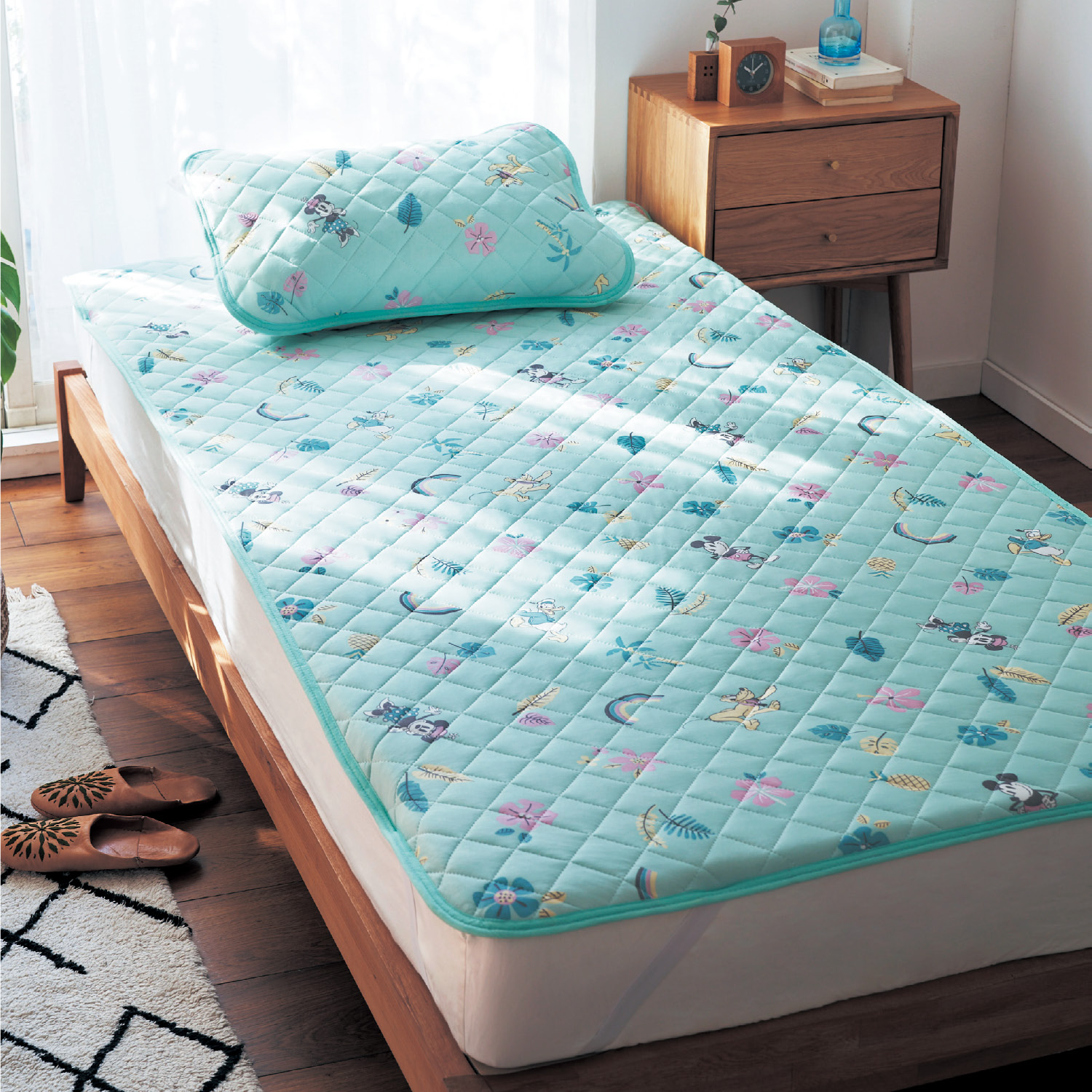 接触冷感のひんやり枕パッド 敷きパッドセット ミッキー フレンズ ディズニー Disney 通販のベルメゾンネット 接触冷感のひんやり枕パッド 敷きパッドセット ミッキー フレンズ ディズニー Disney 通販のベルメゾンネット