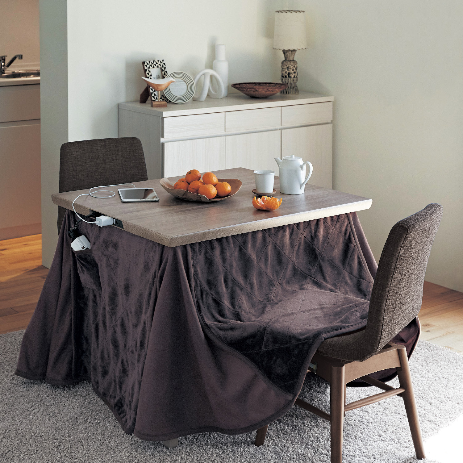 【ベルメゾン】便利なUSB & コンセント付きダイニングこたつテーブルセット 【2人用・こたつ布団付き】