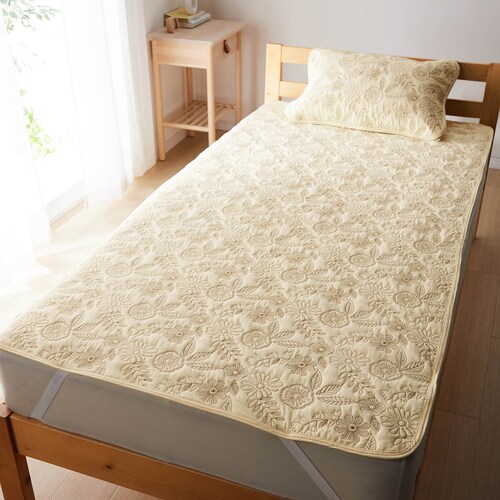 綿素材を使った枕パッド＆敷きパッドセット／刺繍のようなお花畑「ミニラボ」
