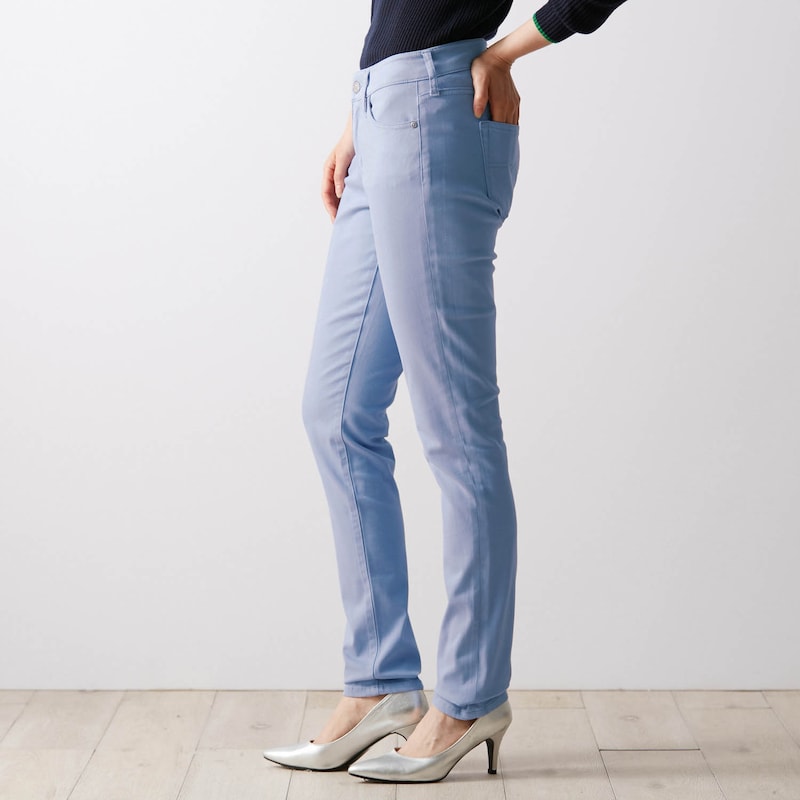 モデル身長170cm／64-91・股下72cm　※写真は撮影用のため、股下+8cmになります。