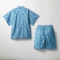 バックスタイル／後ろ右ポケット付き