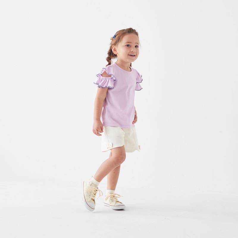 アイボリー／モデル身長106.5cm・サイズ110