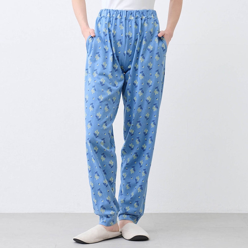 モデル身長167cm／M ※撮影用のため、股下＋4cmになります