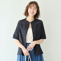 シャツなどの中に合わせても◎