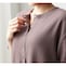 授乳しやすい胸もとまで開くスナップボタン