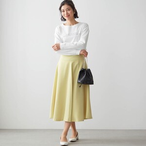 モデル身長168cm／64-91・総丈73cm　※写真は撮影用のため総丈+8cmになります。