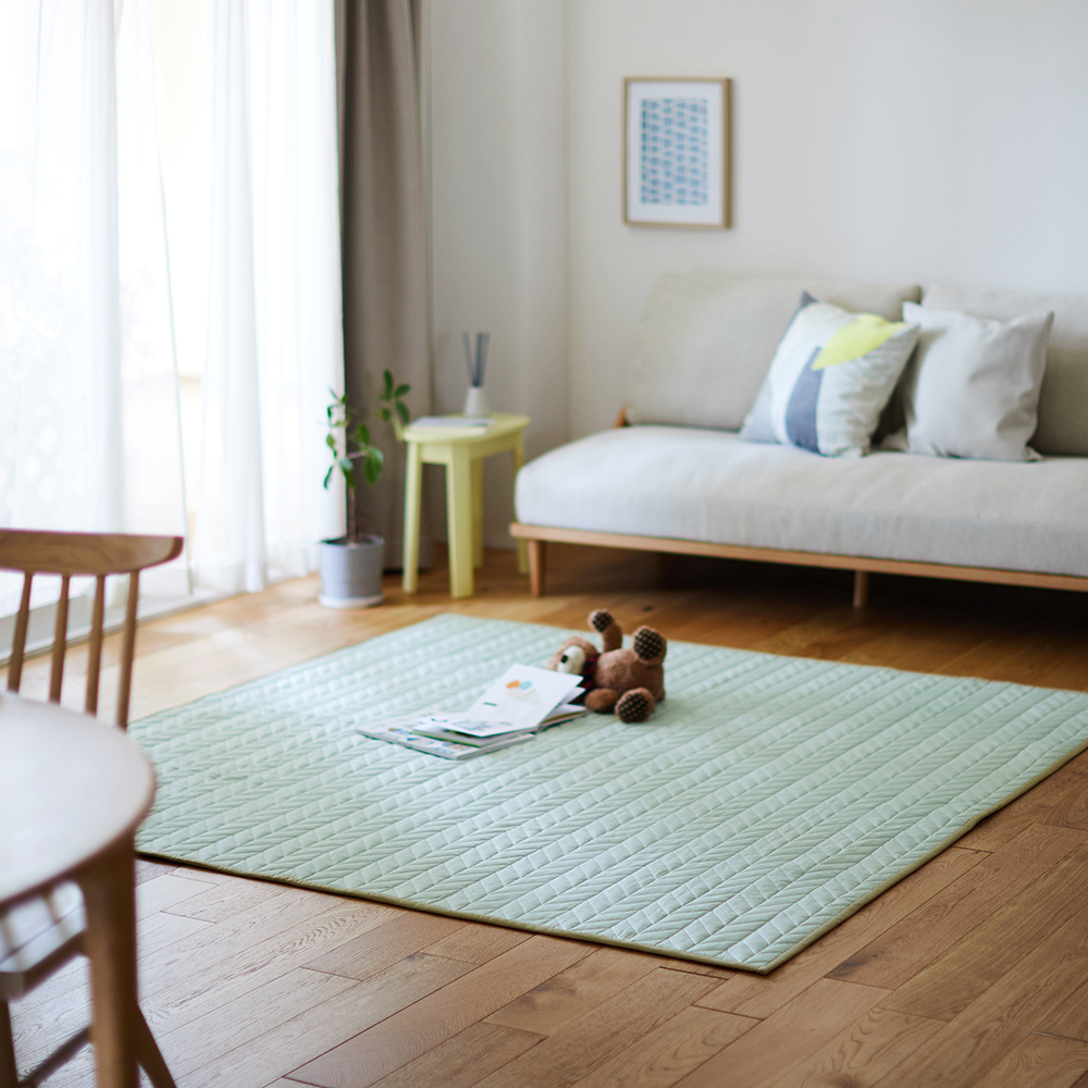 【BELLE MAISON DAYS】ヘリンボンキルトのさらっと素材のキルトラグ 【BELLE MAISON DAYS】ヘリンボンキルトのさらっと素材のキルトラグ