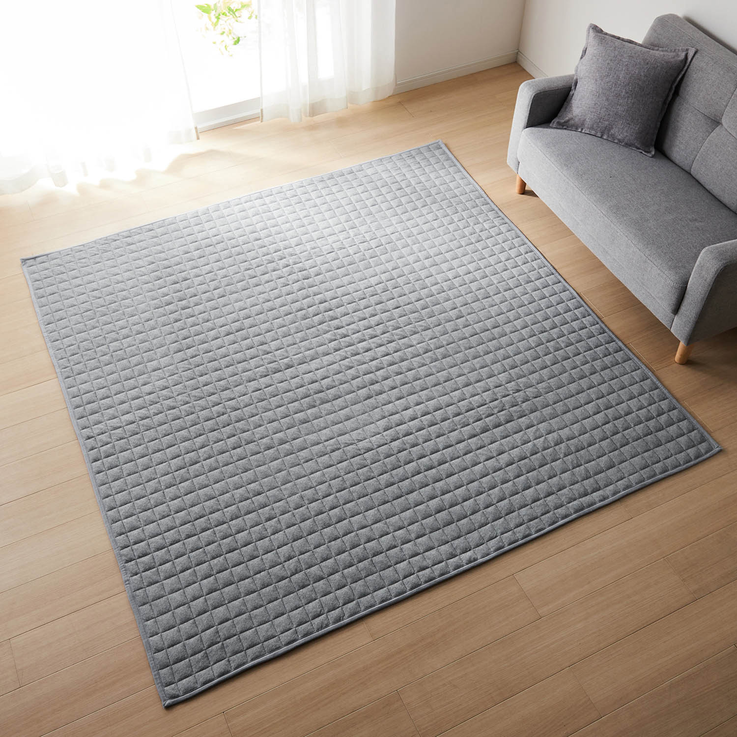 【ベルメゾン】綿素材を使ったふんわりパイルのキルトラグ 【ベルメゾン】綿素材を使ったふんわりパイルのキルトラグ