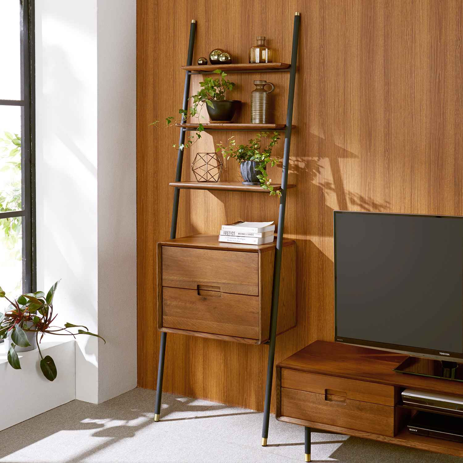 【ベルメゾン】モダンヴィンテージテイストの引出し付きラダーラック