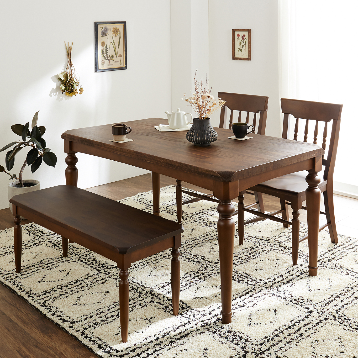 【ベルメゾン】クラシック調ダイニングテーブル 【ベルメゾン】クラシック調ダイニングテーブル