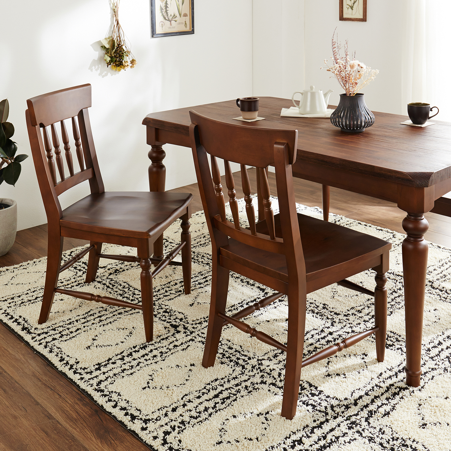 【ベルメゾン】クラシック調ダイニングチェア2脚セット