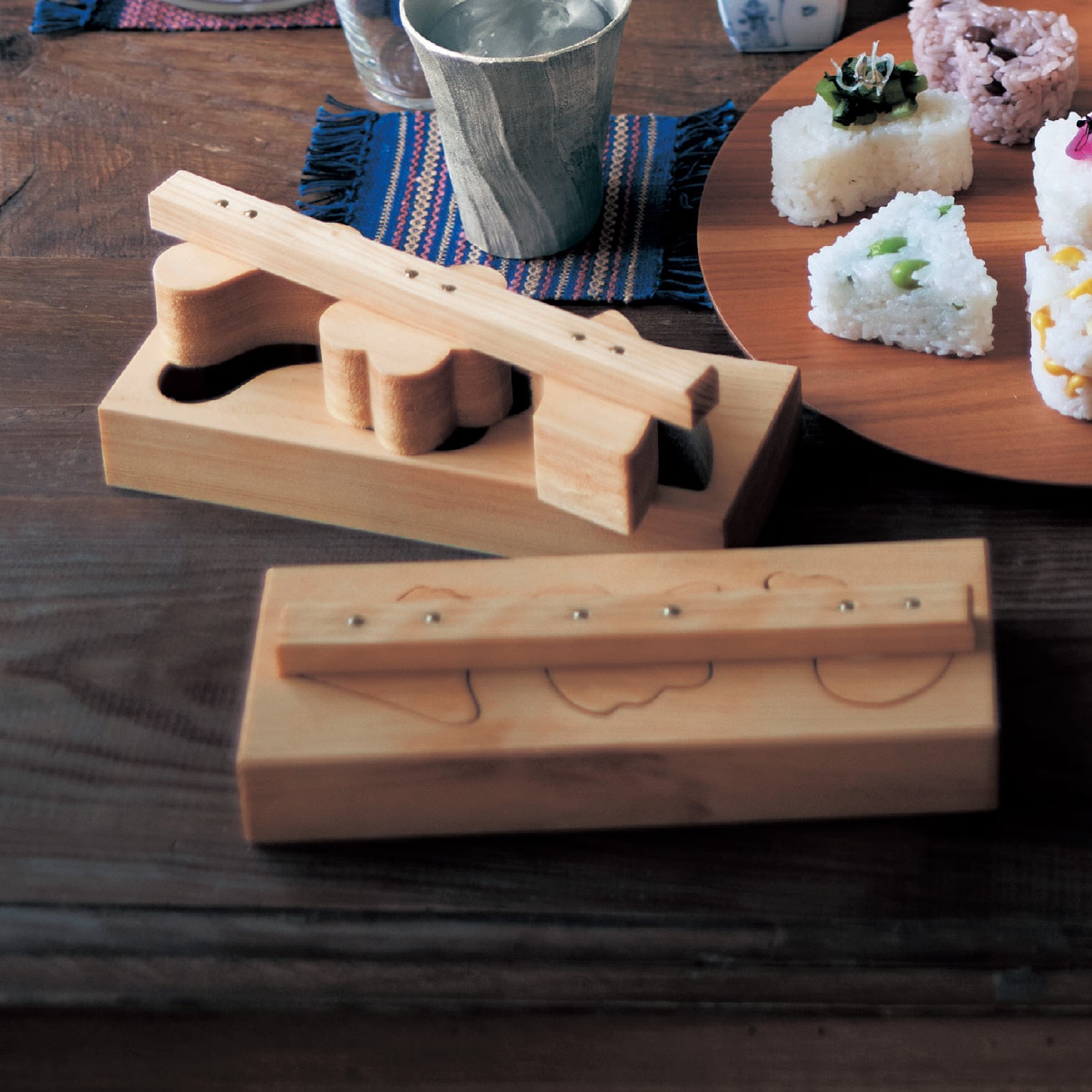 食卓を華やかにしてくれる木曽ヒノキの押し型[日本製] 【ご飯を詰めて押し出すだけ】