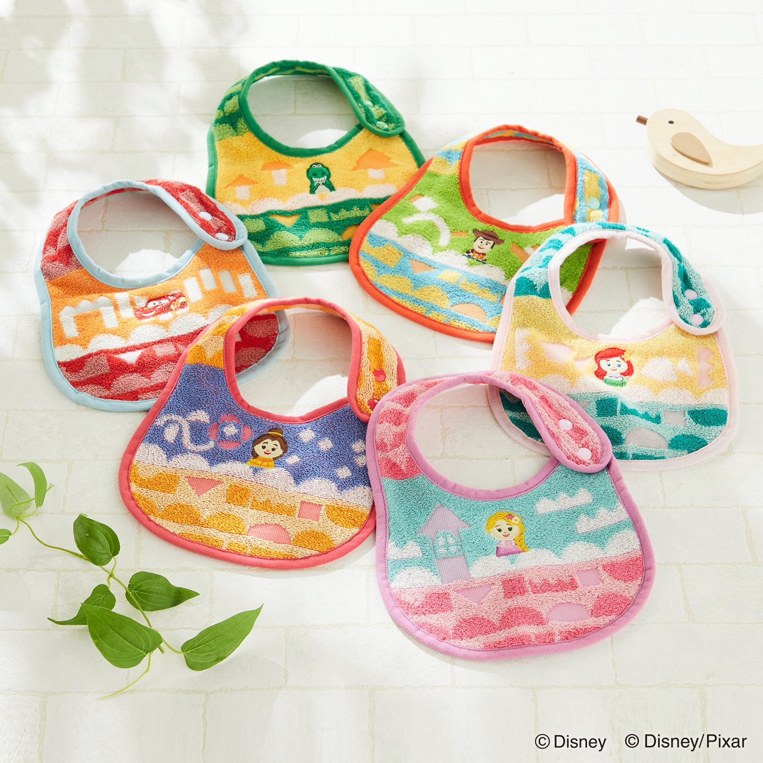 【ディズニー/Disney】綿素材を使ったタオル地のスタイ(OBOERU/KIDEA)(選べるキャラクター)