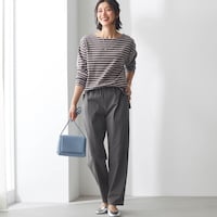 モデル身長168cm／M　※写真は撮影用のため股下+6cmになります。