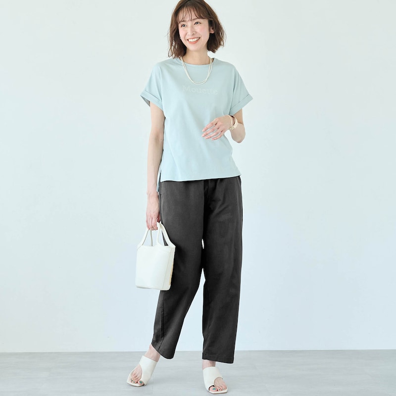 モデル身長169cm／M　※写真は撮影用のため股下+6cmになります。