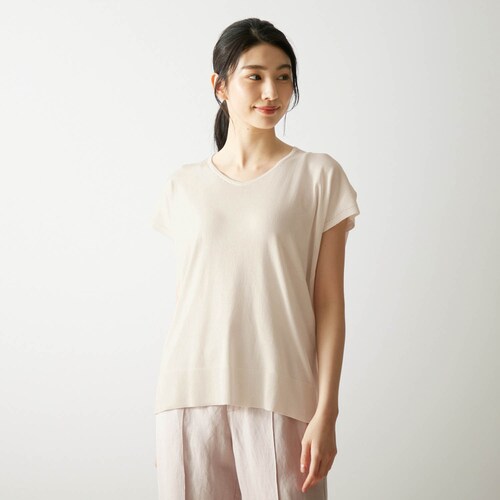 【3月31日(金)販売終了】 ハンガー干しも出来るソフトVネックニット【毛玉になりにくい・UVカット】
