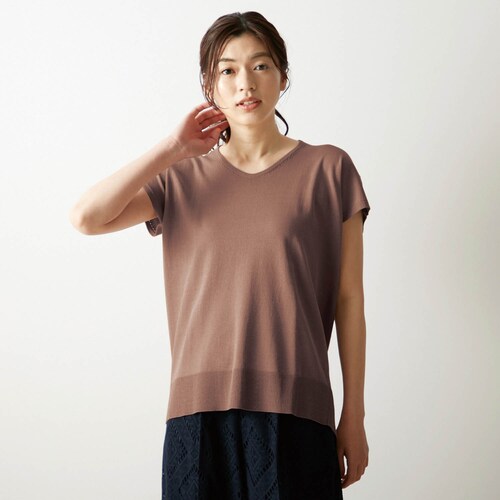 【3月31日(金)販売終了】 ハンガー干しも出来るソフトVネックニット【毛玉になりにくい・UVカット】