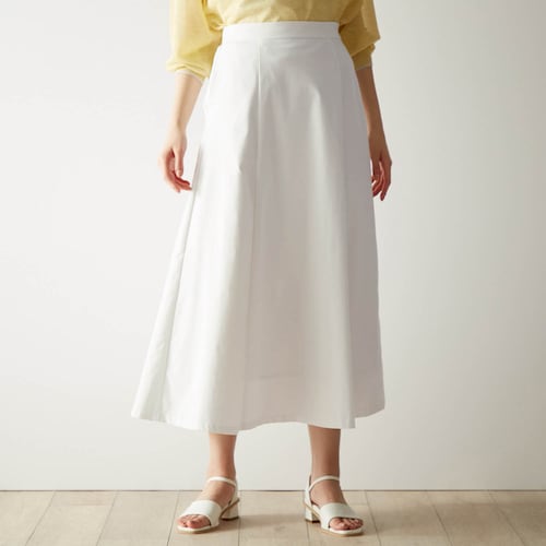 【8月17日までタイムセール】 きれいな白が続くAラインスカート【撥水・防透け】