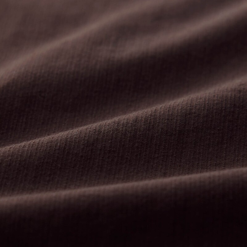 適度なハリ感のある綿100％の変わり織素材