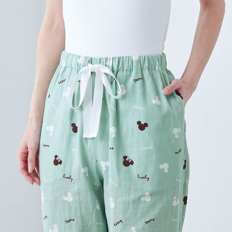 ボトムのウエストはゴム＋ひも通しでラクチン