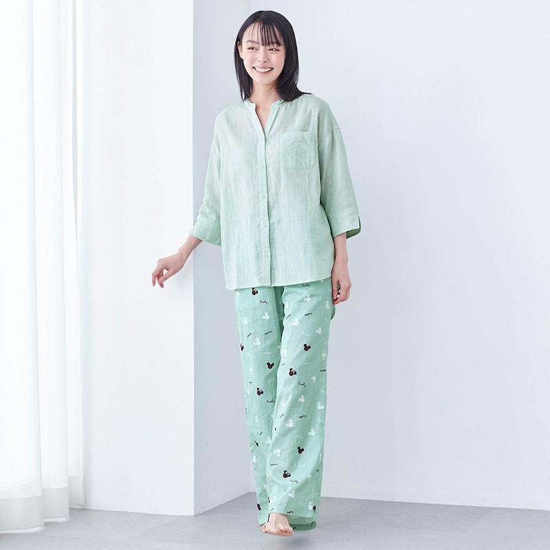 ミッキー&ミニーモチーフ　モデル身長165cm／Ｍ※撮影用のためボトム股下＋4ｃｍ