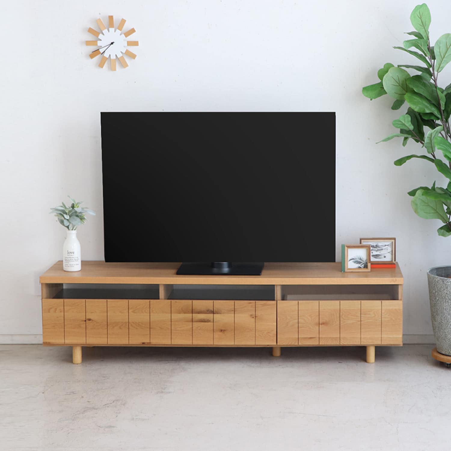 オーク材の木感が楽しめるテレビ台(幅169cm)［日本製］（テレビ台