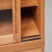 引戸はレール付きで、開閉がスムーズ（A・B・D・Eタイプ）