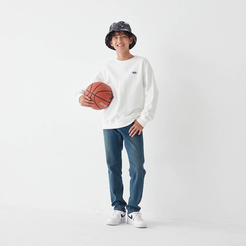 ホワイト／モデル身長158cm・160サイズ着用