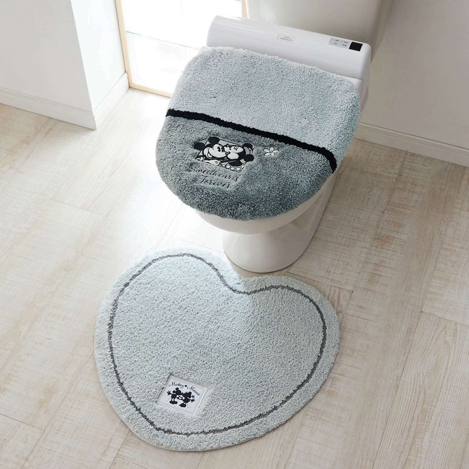 かわいい トイレマット ディズニー マット 単品 トイレマットのみ くまのプーさん 刺繍 クラシック プー 標準マット フタカバーなし Globescoffers Com かわいい トイレマット ディズニー マット 単品 トイレマットのみ くまのプーさん 刺繍 クラシック プー 標準マット フタカバーなし Globescoffers Com