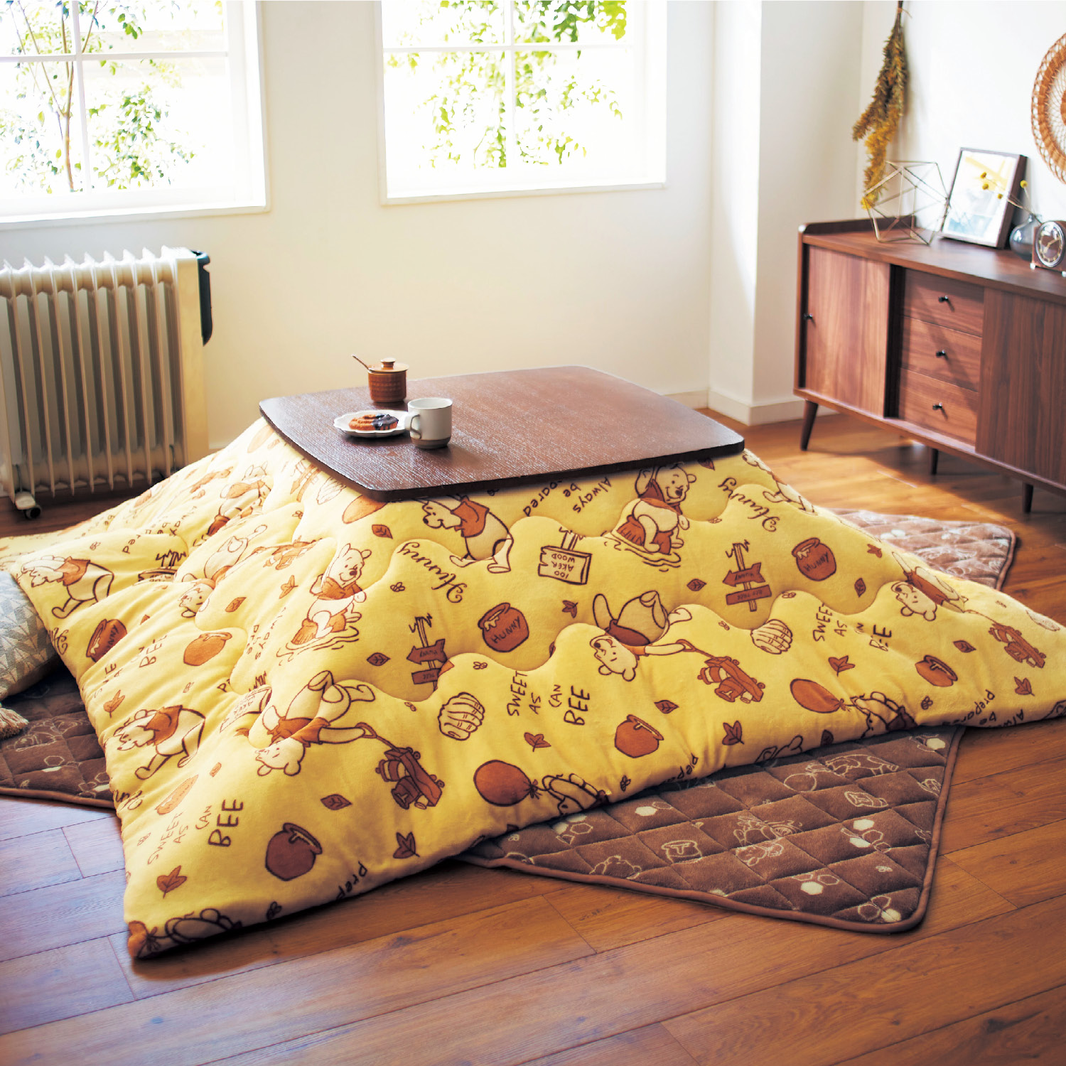 表面撥水加工のこたつ布団 くまのプーさん ディズニー Disney 通販のベルメゾンネット 表面撥水加工のこたつ布団 くまのプーさん ディズニー Disney 通販のベルメゾンネット