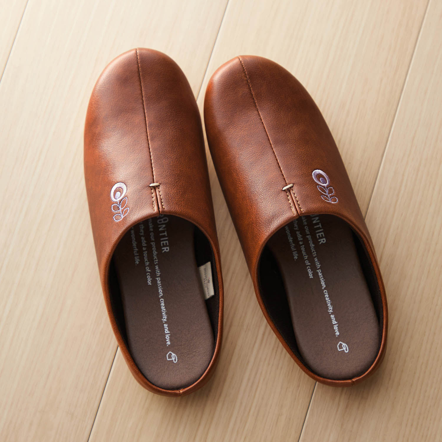 【ミニラボ/mini labo】歩くを考えたスリッパ/room's 「ミニラボ」