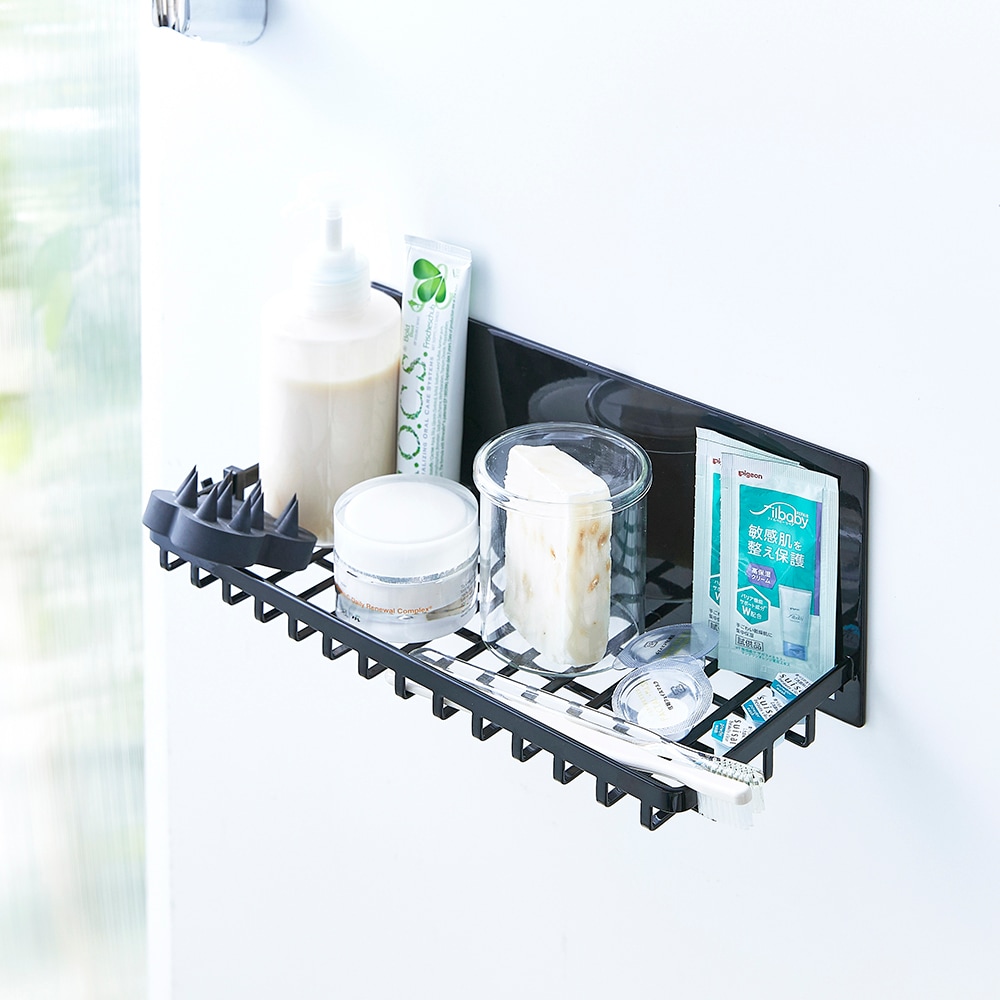 マグネットで取り付けられるバスルームバスケット（シャンプーラック