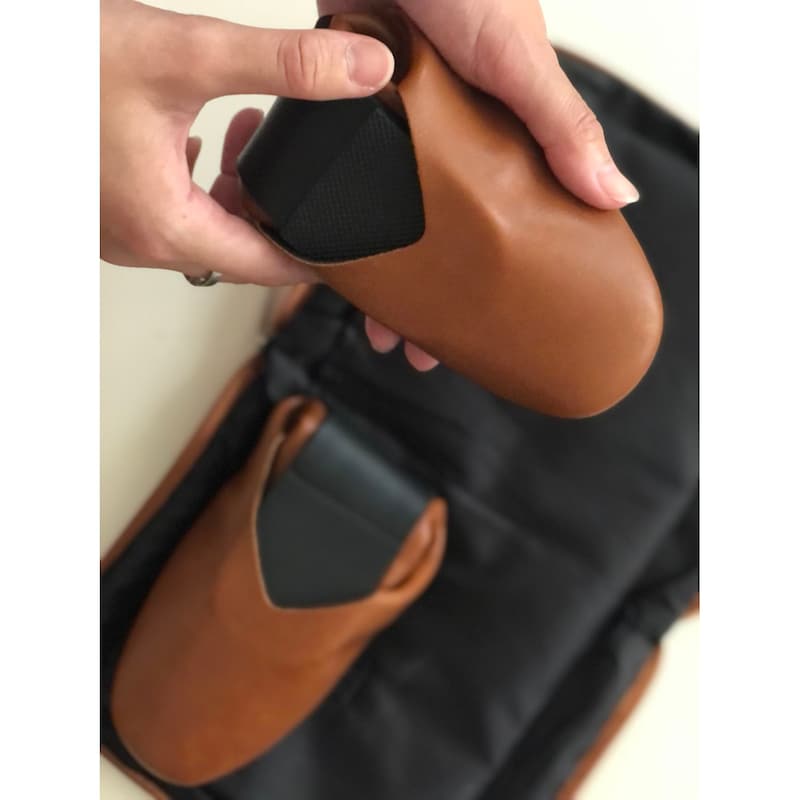 収納方法：片方も同様に