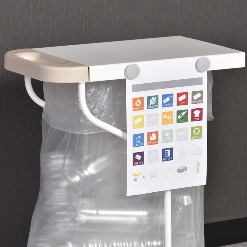 マグネットが付けられます。