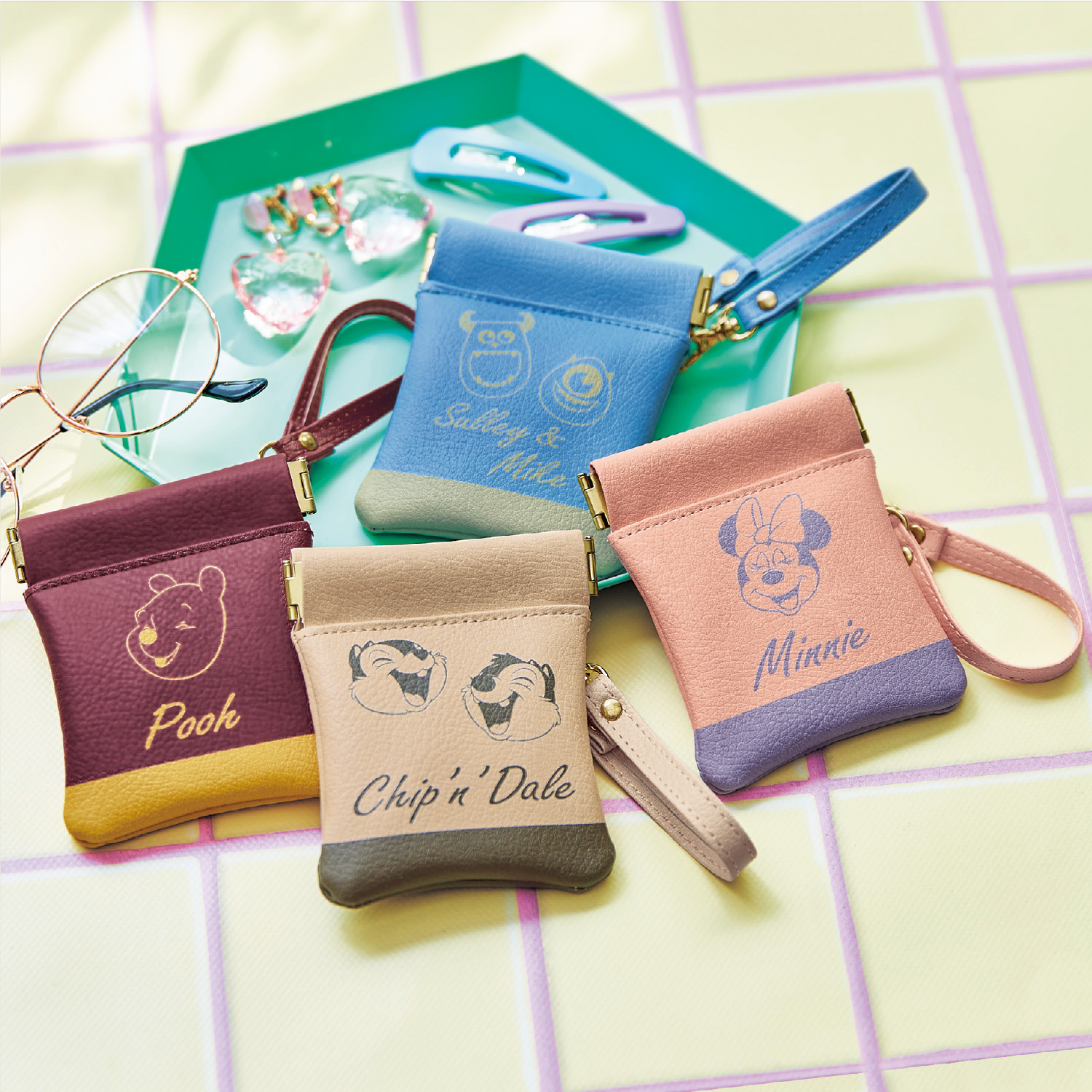 ストラップ付アクセサリーケース 選べるキャラクター ディズニー Disney 通販のベルメゾンネット ストラップ付アクセサリーケース 選べるキャラクター ディズニー Disney 通販のベルメゾンネット