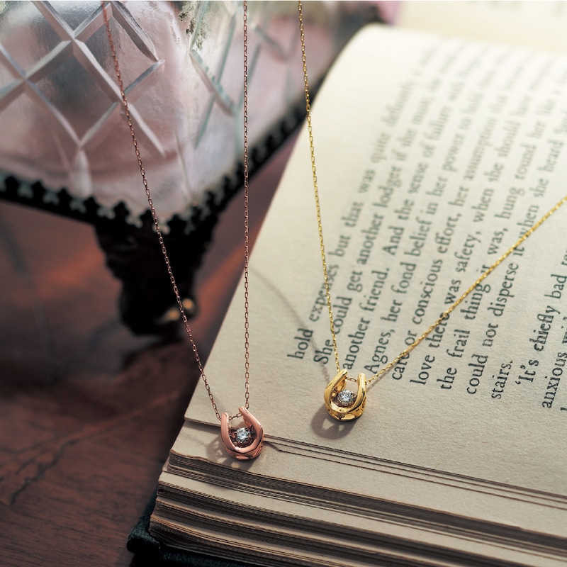 ダンシングストーン１０金馬蹄ペンダント 収納ポーチ付き ミッキーモチーフ ディズニー Disney 通販のベルメゾンネット