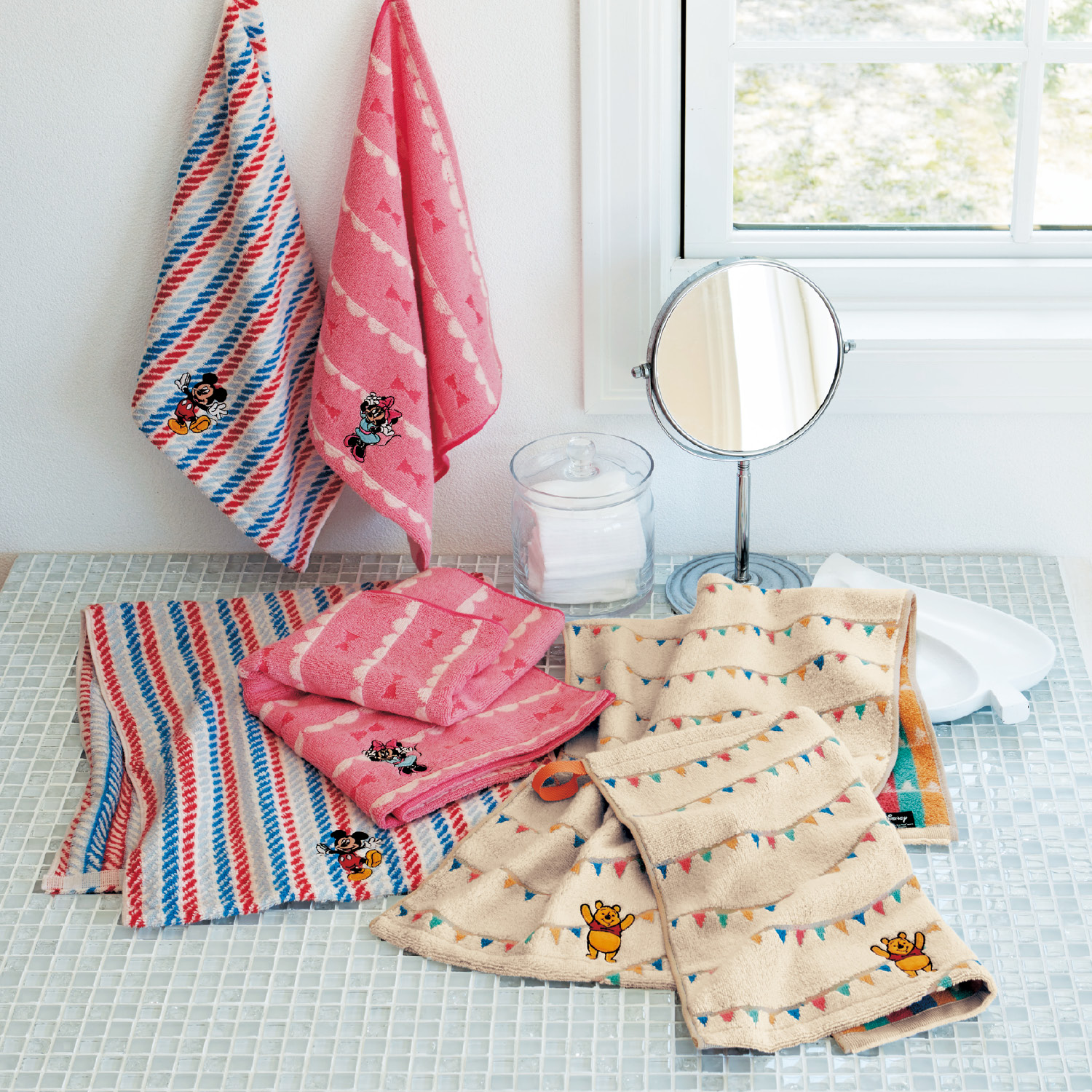 刺繍入りジャカードタオル 選べるキャラクター ディズニー Disney 通販のベルメゾンネット 刺繍入りジャカードタオル 選べるキャラクター ディズニー Disney 通販のベルメゾンネット