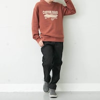 アーモンド／モデル身長：148.5cm、着用サイズ：150