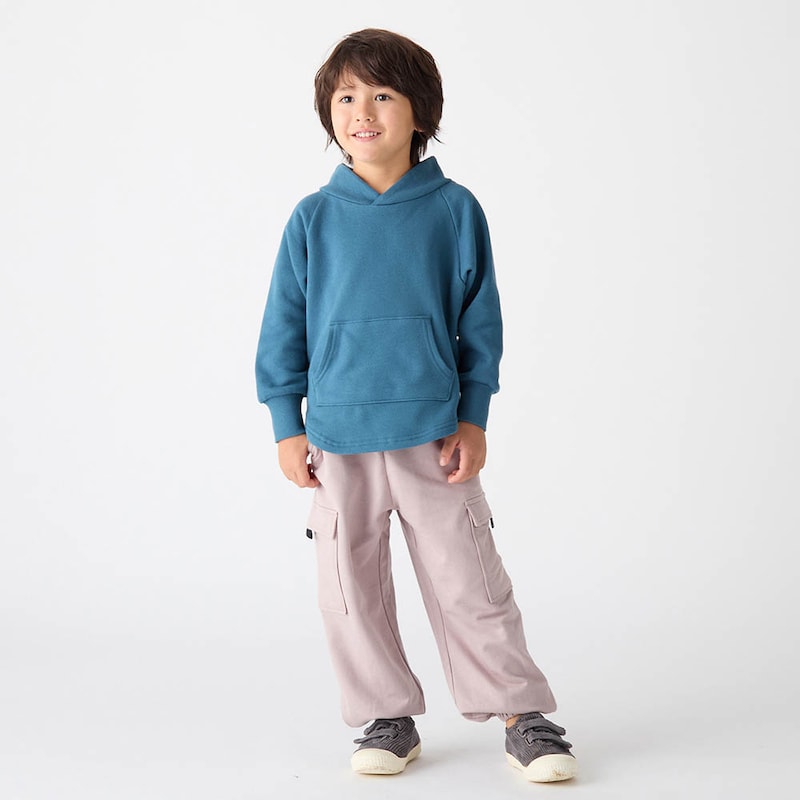 グレイッシュブルー／モデル身長109cm・110サイズ着用