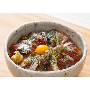 獲れたてサバの醤油漬け丼