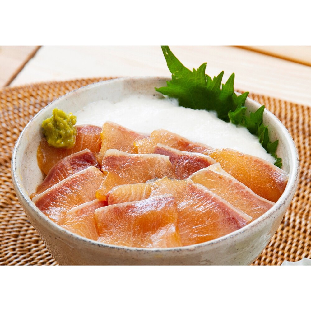 活き締めブリの醤油漬け丼