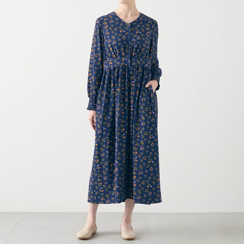 モデル身長167cm／Ｍ ※写真は撮影用のため着丈+6cmになります。