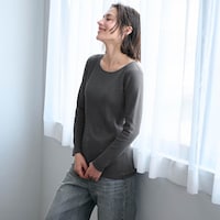 モデル身長162cm／M（チャコール）