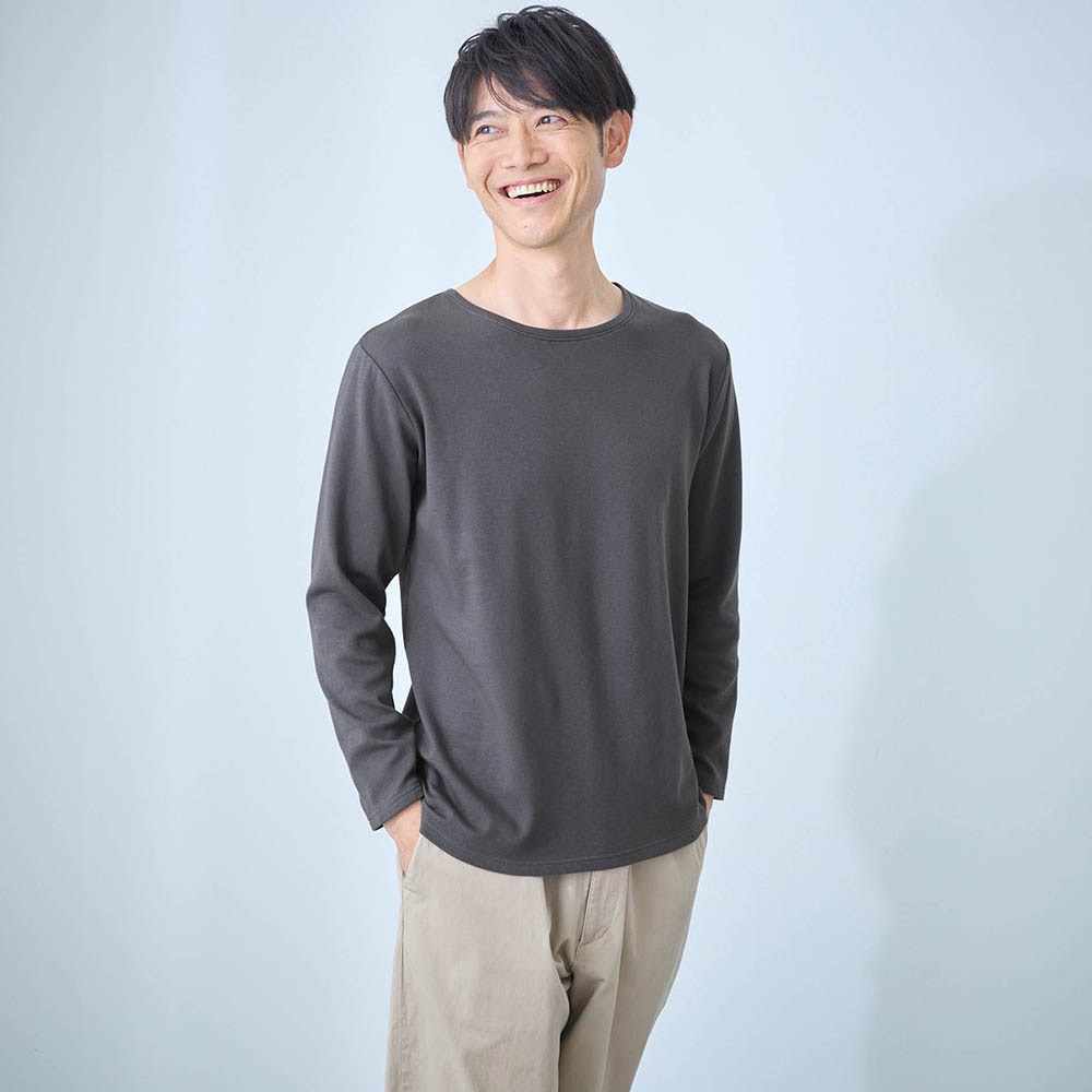 モデル身長176cm／L（チャコール）