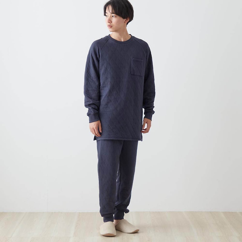 ダークネイビー